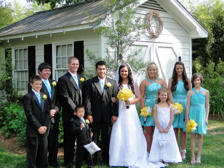 226502_122802874467145_8230012_n