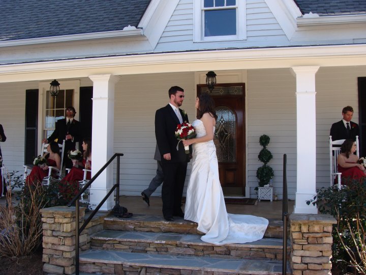 25791_105049802866584_1198894_n