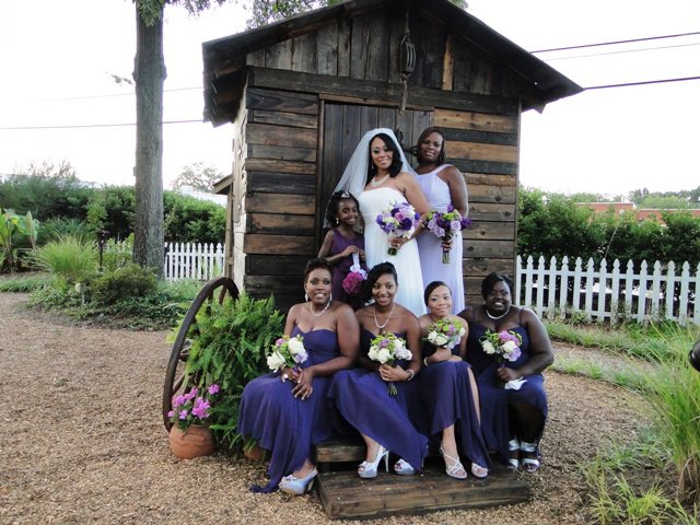 305129_258347260870170_905746161_n