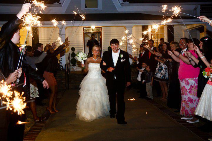 421093_259334014147363_1150010436_n