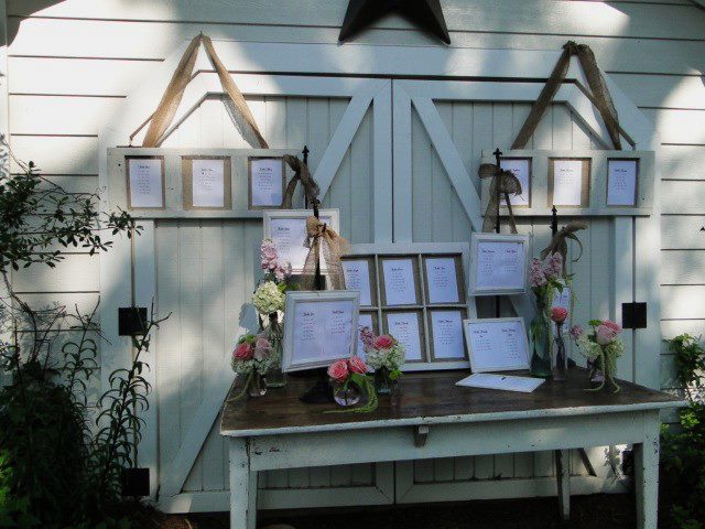 563865_411231428915085_1194755451_n